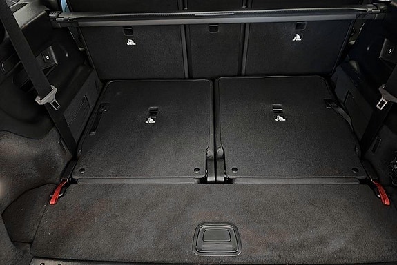 Mercedes-Benz GLB220 d 16 of 19