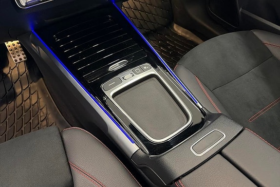 Mercedes-Benz GLB220 d 12 of 19