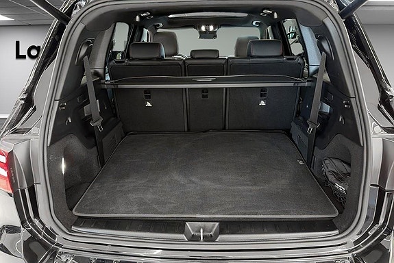 Mercedes-Benz GLB220 d 14 of 19