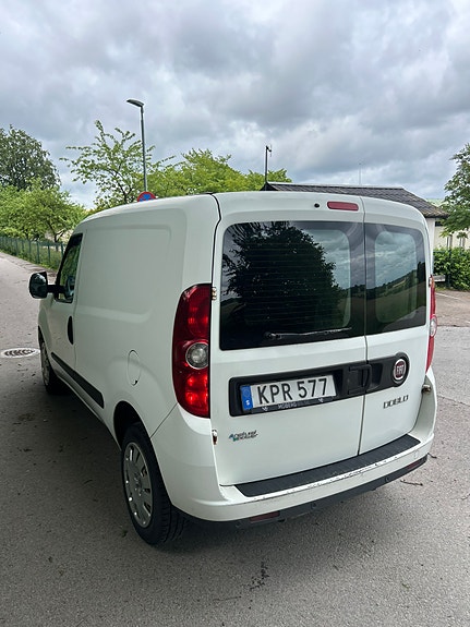 Fiat Doblo 2 of 5