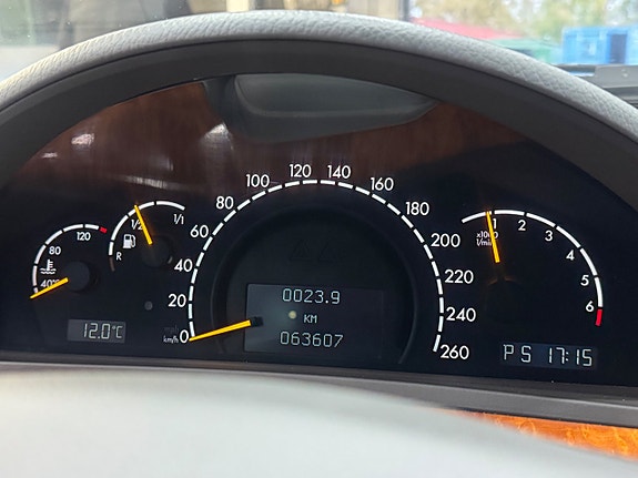 Mercedes-Benz S500 16 of 20