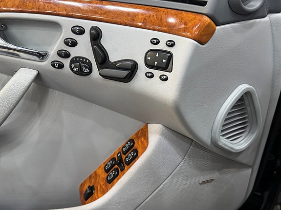 Mercedes-Benz S500 11 of 20