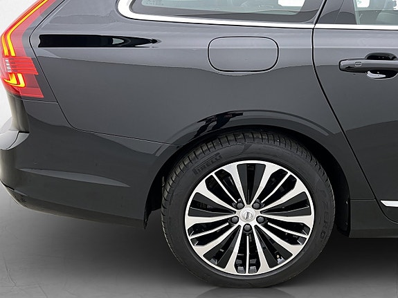 Volvo V90 30 of 30