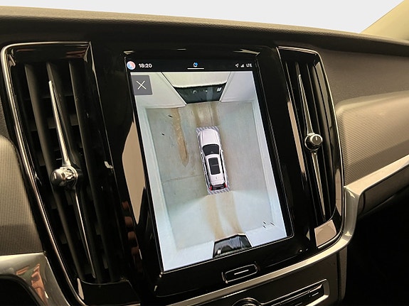 Volvo V90 16 of 30