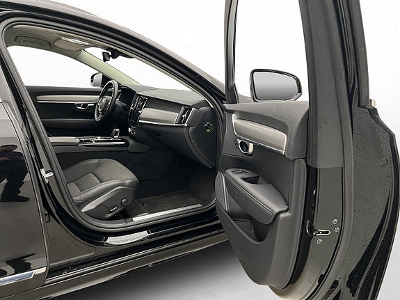 Volvo V90 9 of 30