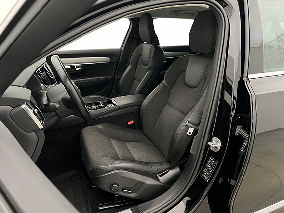 Volvo V90 14 of 30