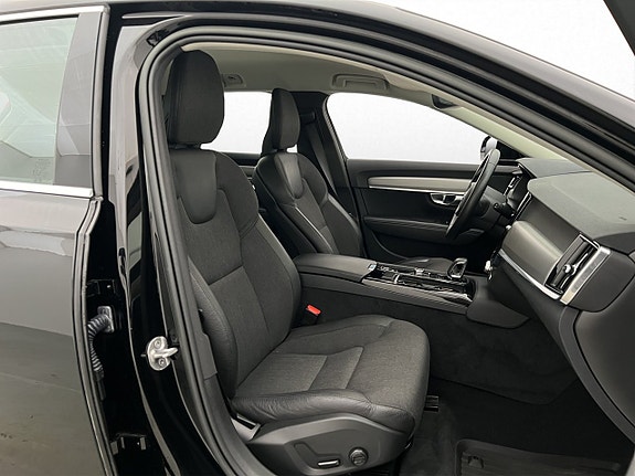 Volvo V90 8 of 30