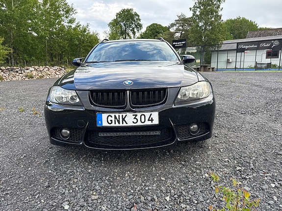 BMW 325i 7 of 14