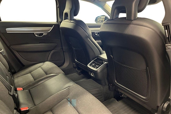 Volvo S90 24 of 28