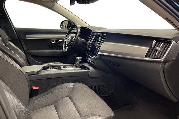 Volvo S90 22 of 28