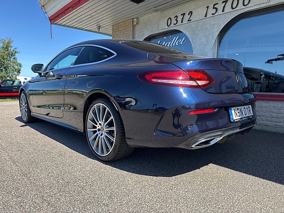 Mercedes-Benz C300 d 3 of 30
