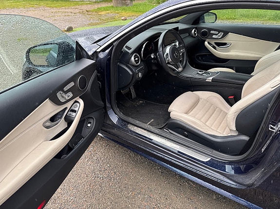 Mercedes-Benz C300 d 10 of 30