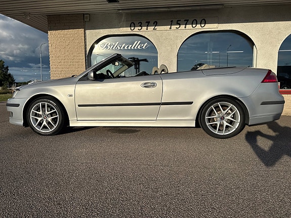 Saab 9-3 2 of 5