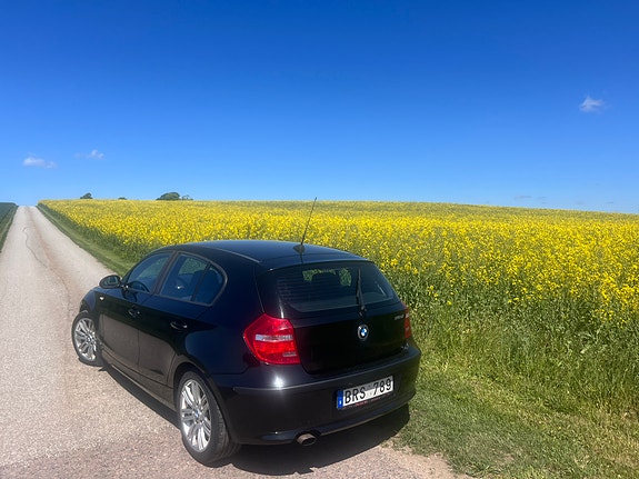 BMW 118d 4 of 5