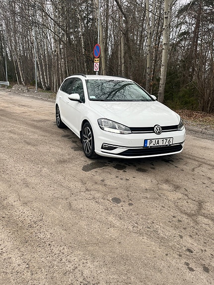 Volkswagen Golf VII 4 of 7