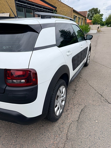 Citroen C4 Cactus 5 of 12