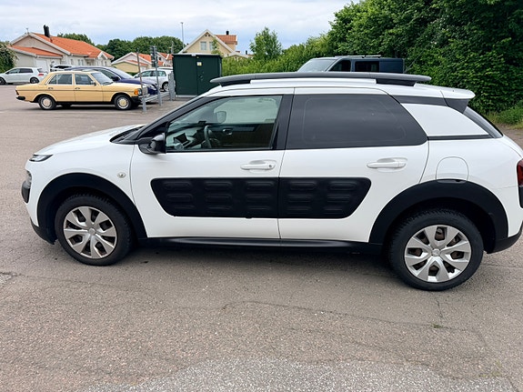Citroen C4 Cactus 8 of 12