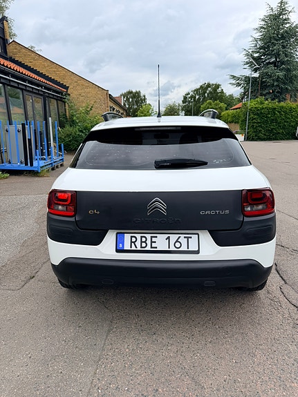 Citroen C4 Cactus 6 of 12