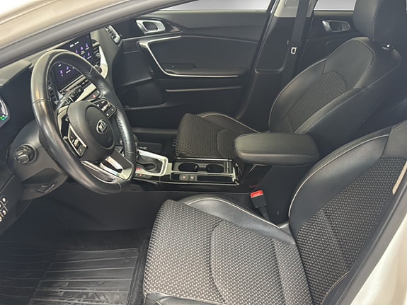 Kia XCeed 8 of 19