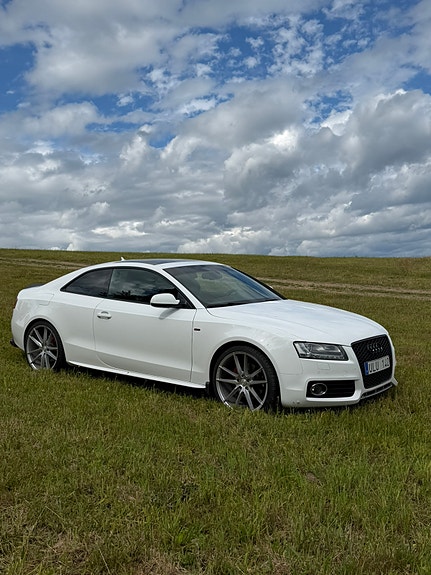Audi A5 4 of 5