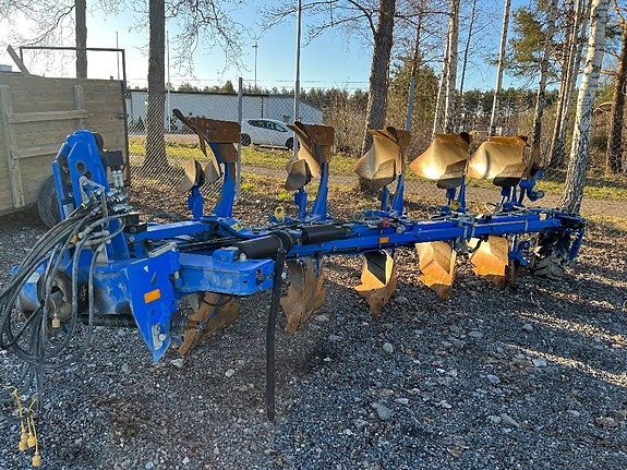 New Holland PHV5875H 5-skärig plog 2 of 5