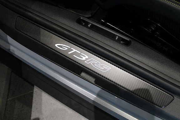 Porsche 911 GT3 RS 16 of 20