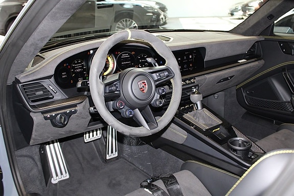 Porsche 911 GT3 RS 4 of 5
