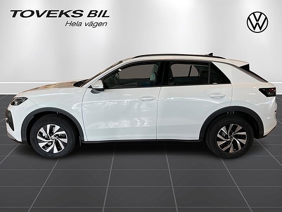 Volkswagen T-Roc 2 of 5