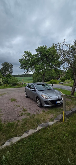 Mazda 3 4 of 4