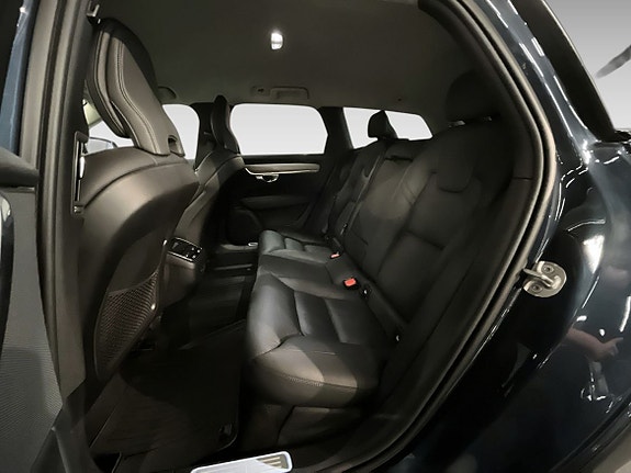 Volvo V90 Cross Country 9 of 15