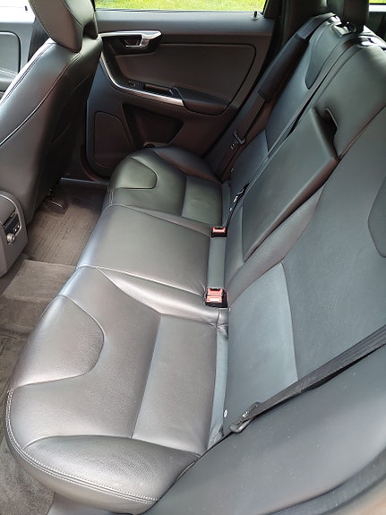 Volvo XC60 6 of 9