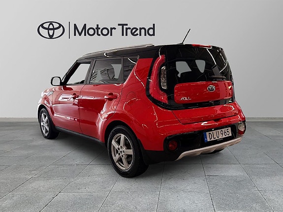 Kia Soul 2 of 5
