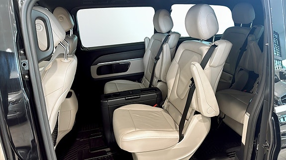 Mercedes-Benz V250 d 5 of 5