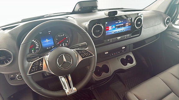 Mercedes-Benz Sprinter 317 4 of 12
