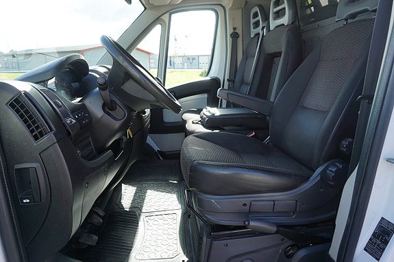 Peugeot Boxer 10 of 15