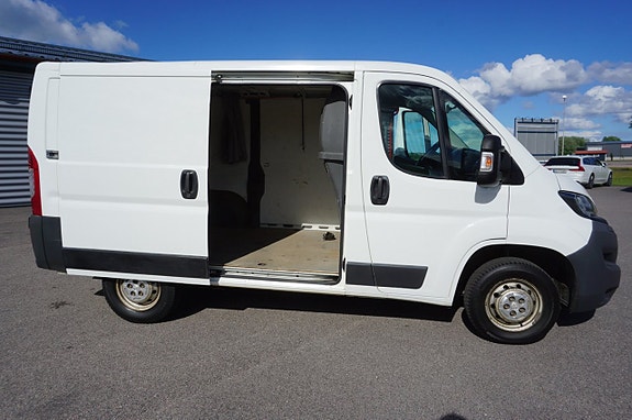 Peugeot Boxer 8 of 15