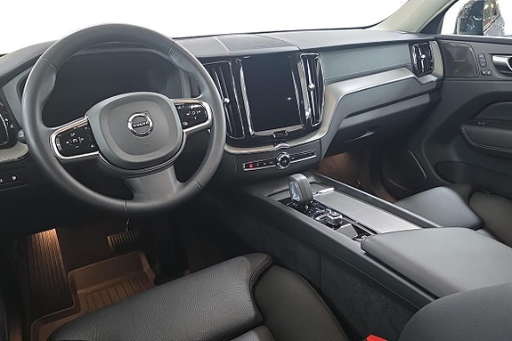 Volvo XC60 2 of 24