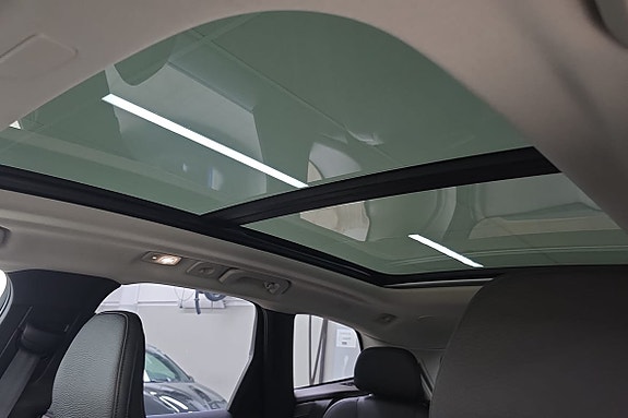 Volvo XC60 15 of 24
