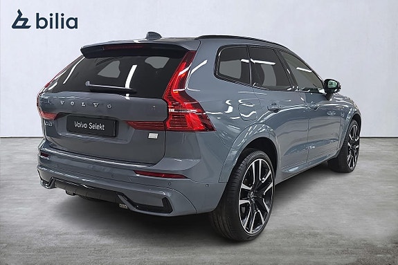 Volvo XC60 11 of 24