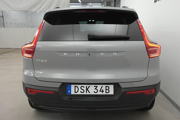 Volvo EX40 17 of 20