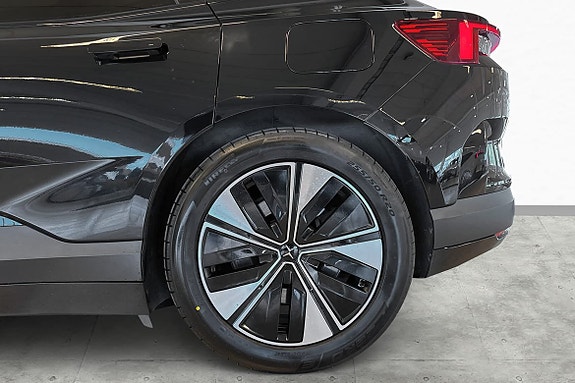 Polestar 4 6 of 30