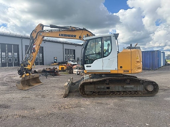 Liebherr R 914 Compact Leica 2D Engcon Centralsmörjning 3 of 9