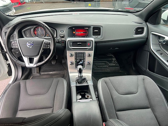 Volvo V60 8 of 10