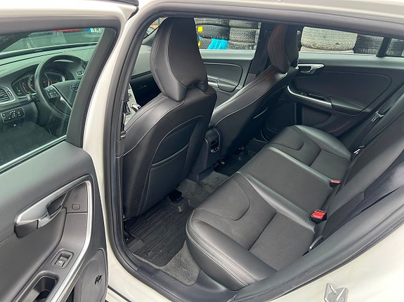 Volvo V60 9 of 10