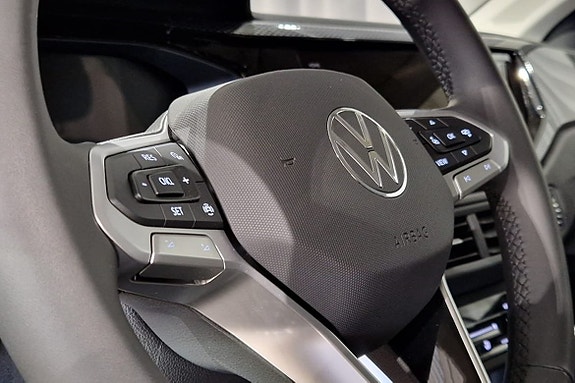Volkswagen Polo 11 of 16