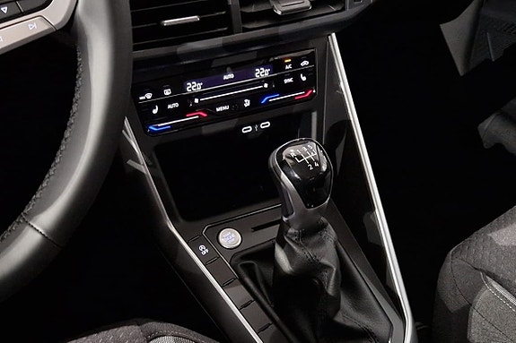 Volkswagen Polo 14 of 16