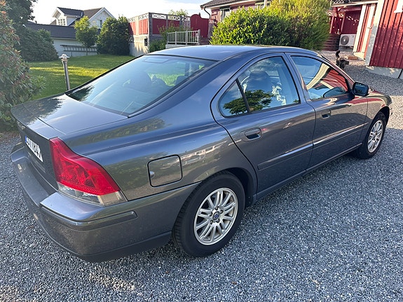 Volvo S60 5 of 5