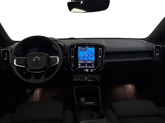 Volvo EC40 6 of 16