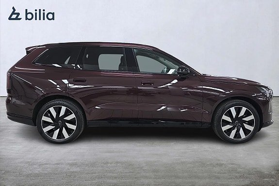 Volvo EX90 11 of 26