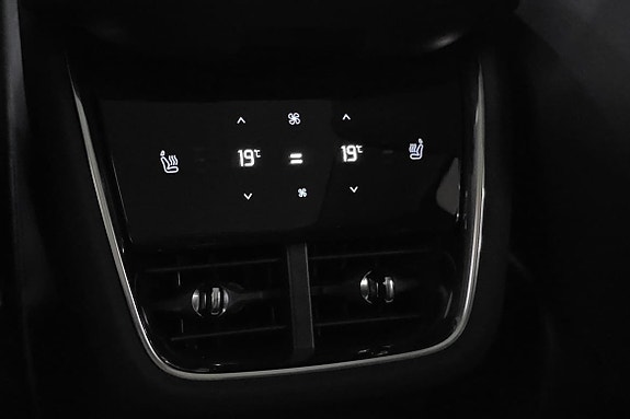 Volvo EX90 17 of 26